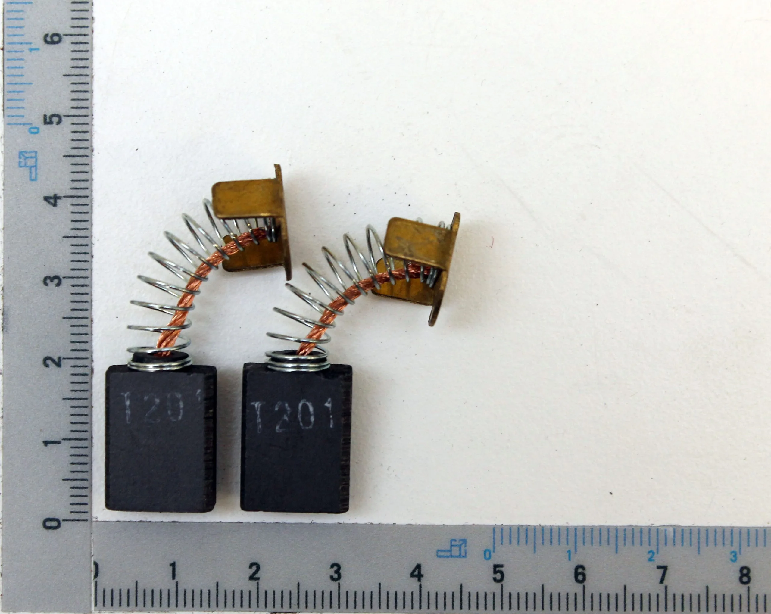 SCHEPPACH - Jeu De 2 Charbons Pour Dégauchisseuse Raboteuse Kity, Scheppach Et Woodster 204 Et 254 Mm